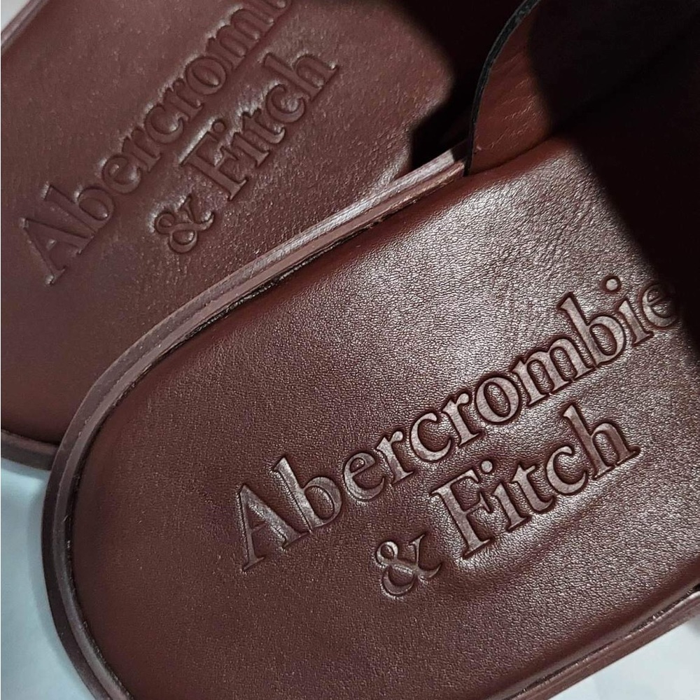 Abercrombie and Fitch Faux Leather Slides size Large NWT - Picture 6 of 10